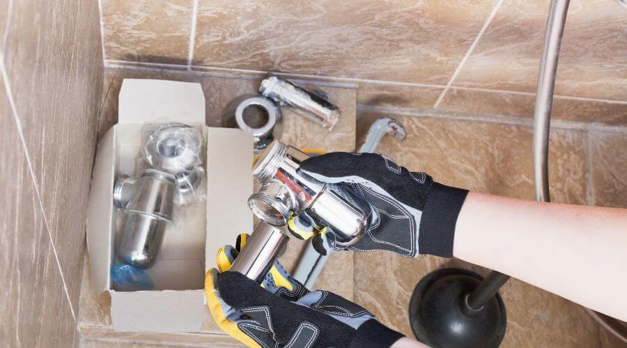 Professional gutter cleaning in East Hickory, PA